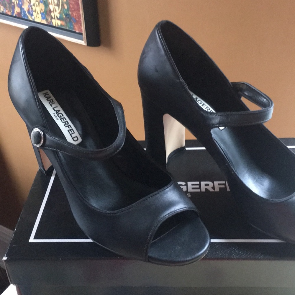 Shoes - Picture 2 of 4
